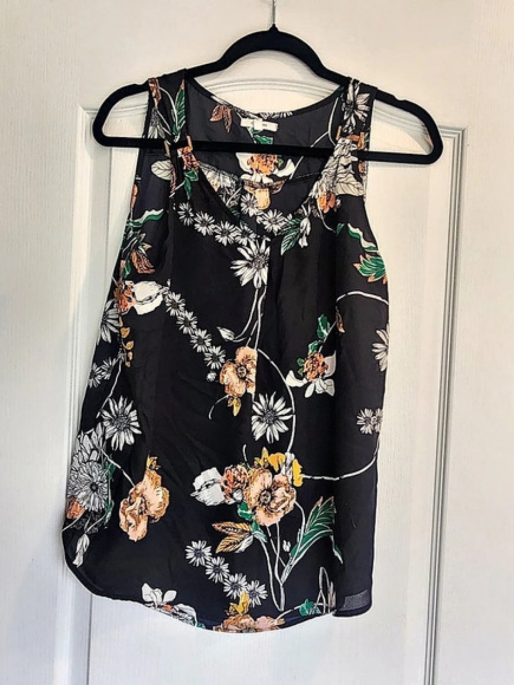 Maurices Floral Tank Top in Black M EUC